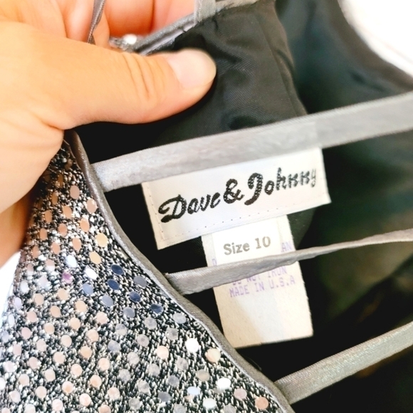 VINTAGE SILVER SEQUIN MINI DRESS SZ 10/MEDIUM - Picture 9 of 16